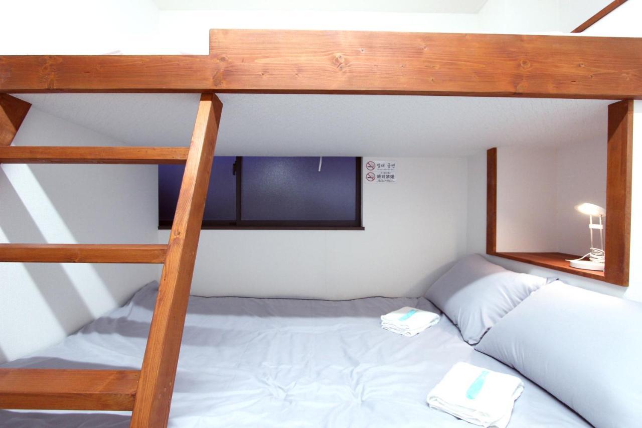 I Osaka House Hotel Exterior photo
